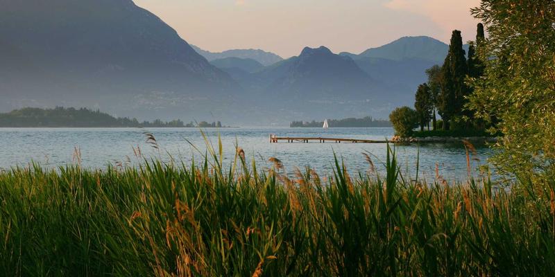 工业设备选型评估指南：聚焦精密零件与机械配件的关键指标