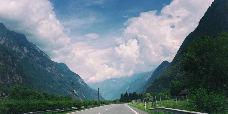 精密零件长效运行秘诀：工业解决方案中的润滑油脂选型与油液分析技术详解