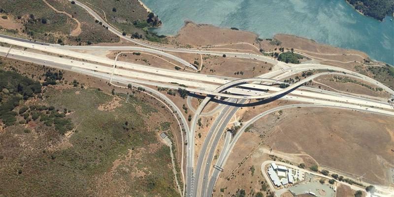 自动化设备与精密零件的能效革命：工业解决方案的评估与优化实践